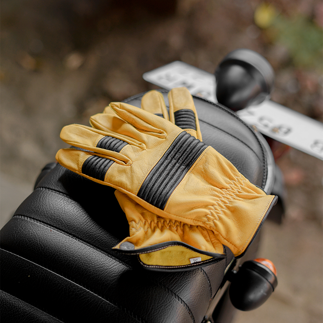 Bold Leather Gloves